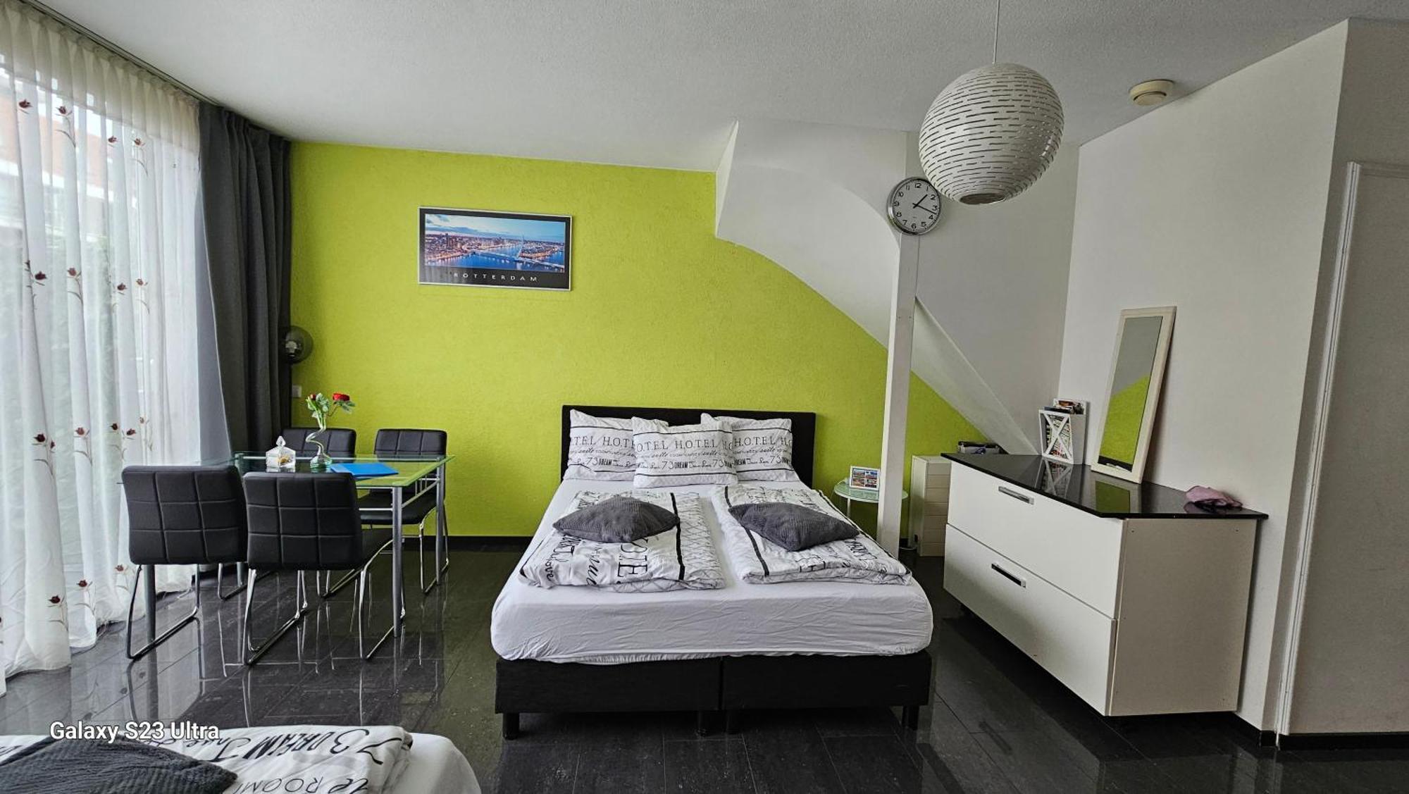Sewdien'S Apartment Maashaven Ротердам Екстериор снимка