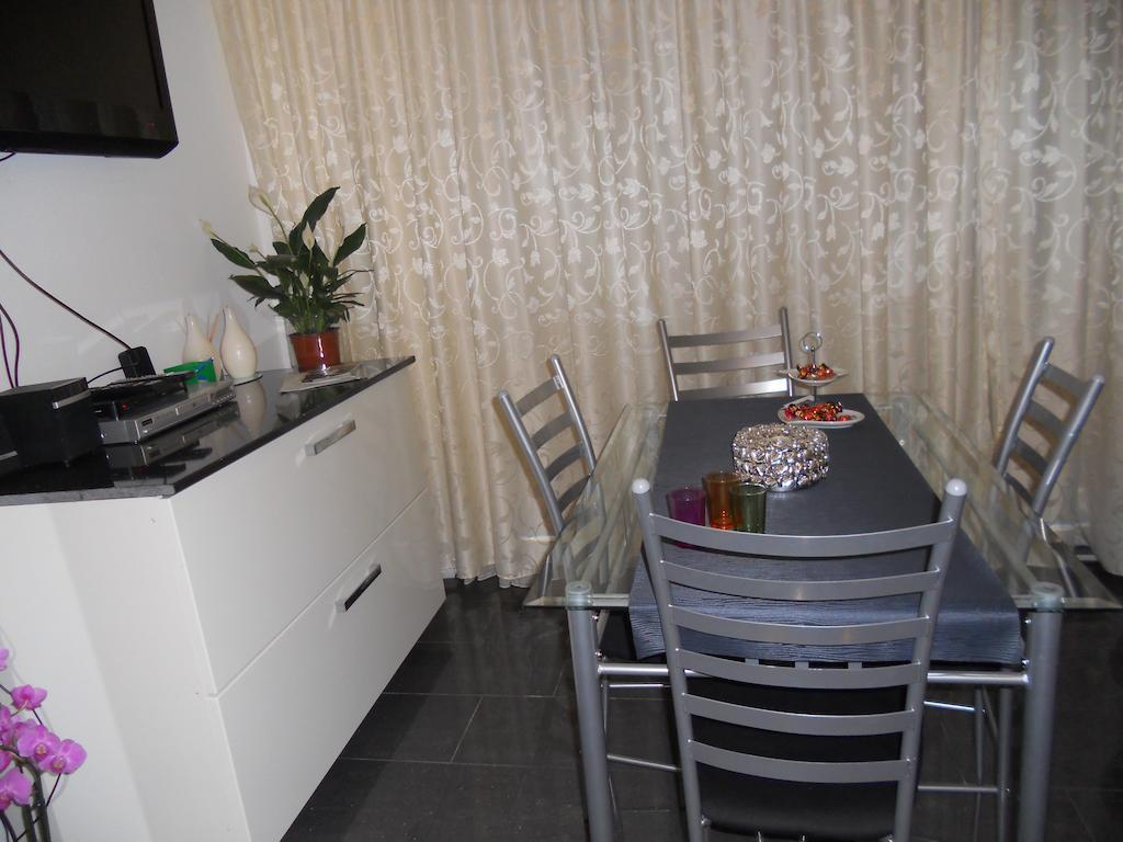Sewdien'S Apartment Maashaven Ротердам Стая снимка