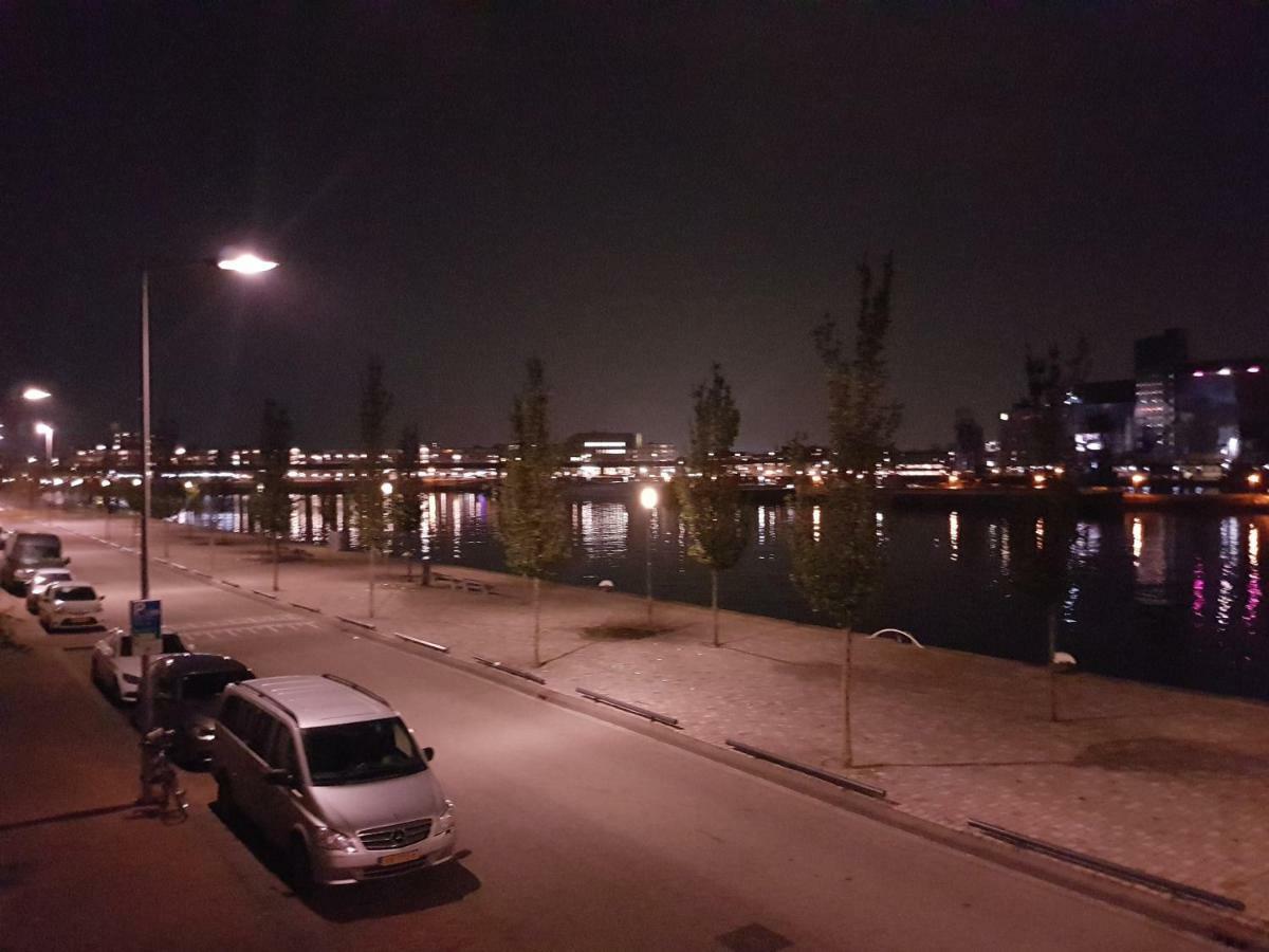 Sewdien'S Apartment Maashaven Ротердам Екстериор снимка